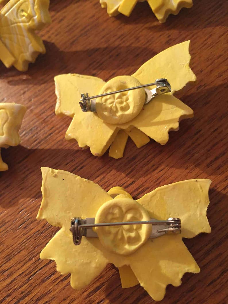 2.5/' Bladder cancer Bone cancer awareness brooch pin yellow ribbon butterfly brooch Veteran education support Bring vets home ribbon