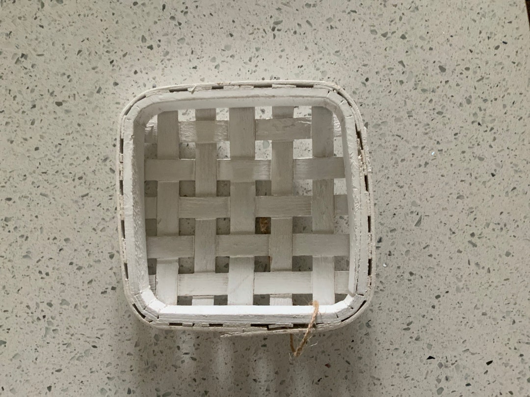 tobacco basket white White Tobacco Basket