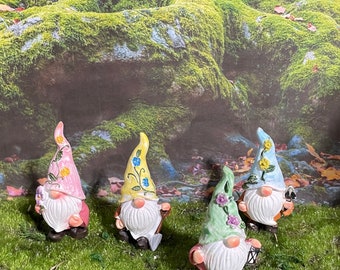 WICHTELPOWER!  Wähle zwischen einem dieser vier Wichtel oder mehreren! Diese Wichtel suchen ein Zuhause in deinem Miniatur Garten!