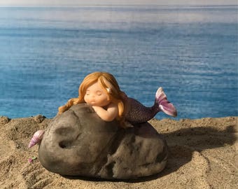 Sirenetta Sulla Roccia Immagini Di Sirenetta Walt Disney Download