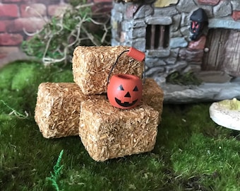 Miniature bales of hay, autumn harvest bales of straw fairy garden