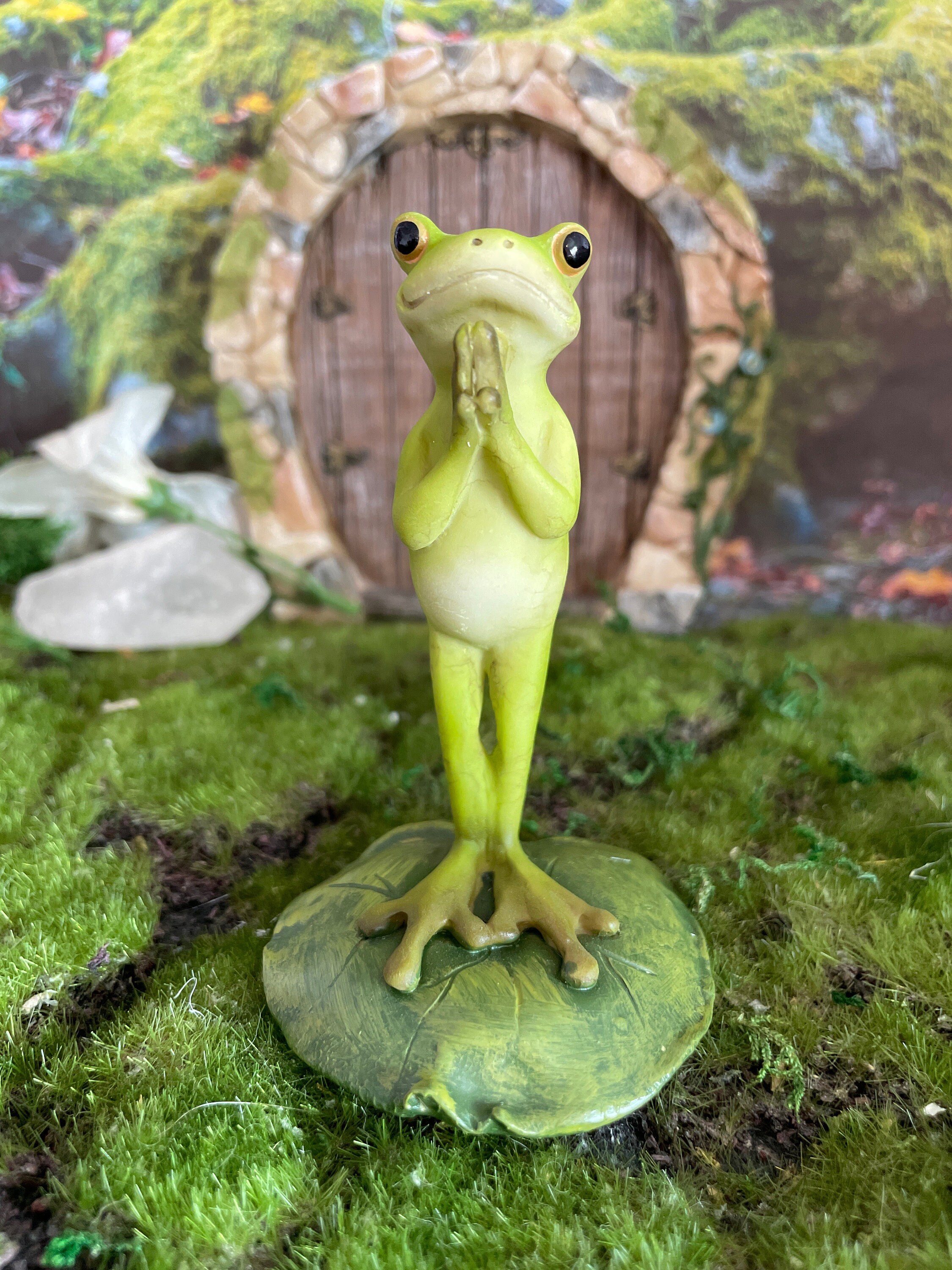 Sweet Namaste Yoga Frogs Figurine Standing Namaste Pose Yoga Frog  Bhujangasana Frog Shoulderstand Pose 
