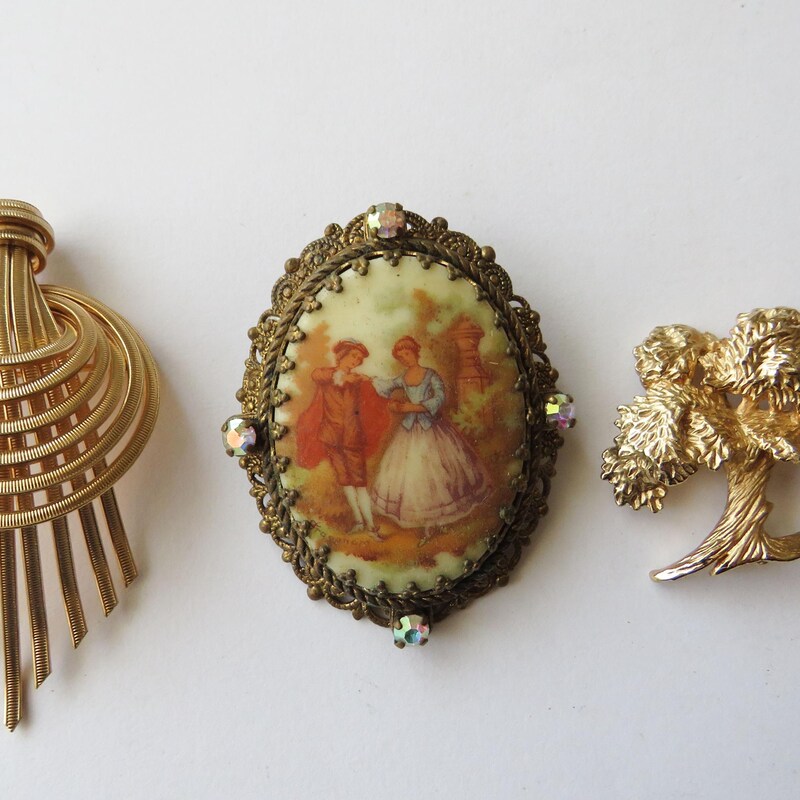 MyriadOfVintage Etsy