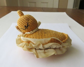 Antique Crochet Duck Pincushion Pin Cushion Needle Book Vintage