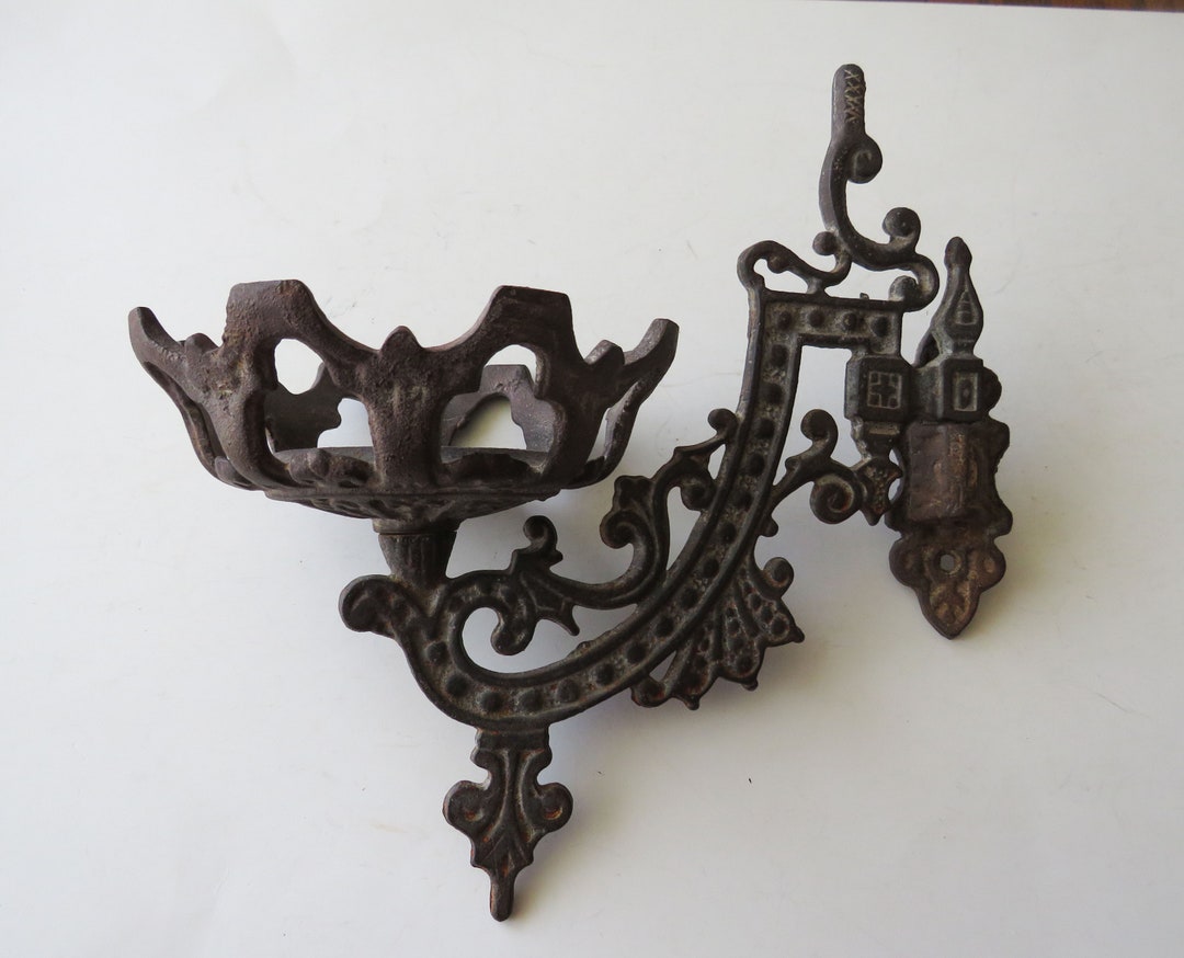 Antique Cast Iron Wall Oil Lamp Holder Bracket Vintage Etsy