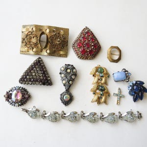 Lot Antique Broken Jewelry Parts Vintage Rhinestones Repurpose Repair Destash