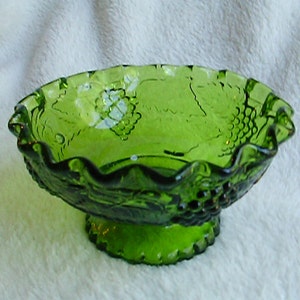 Reduced! Vintage Pedestal Green Dish Grape and Vine Pattern