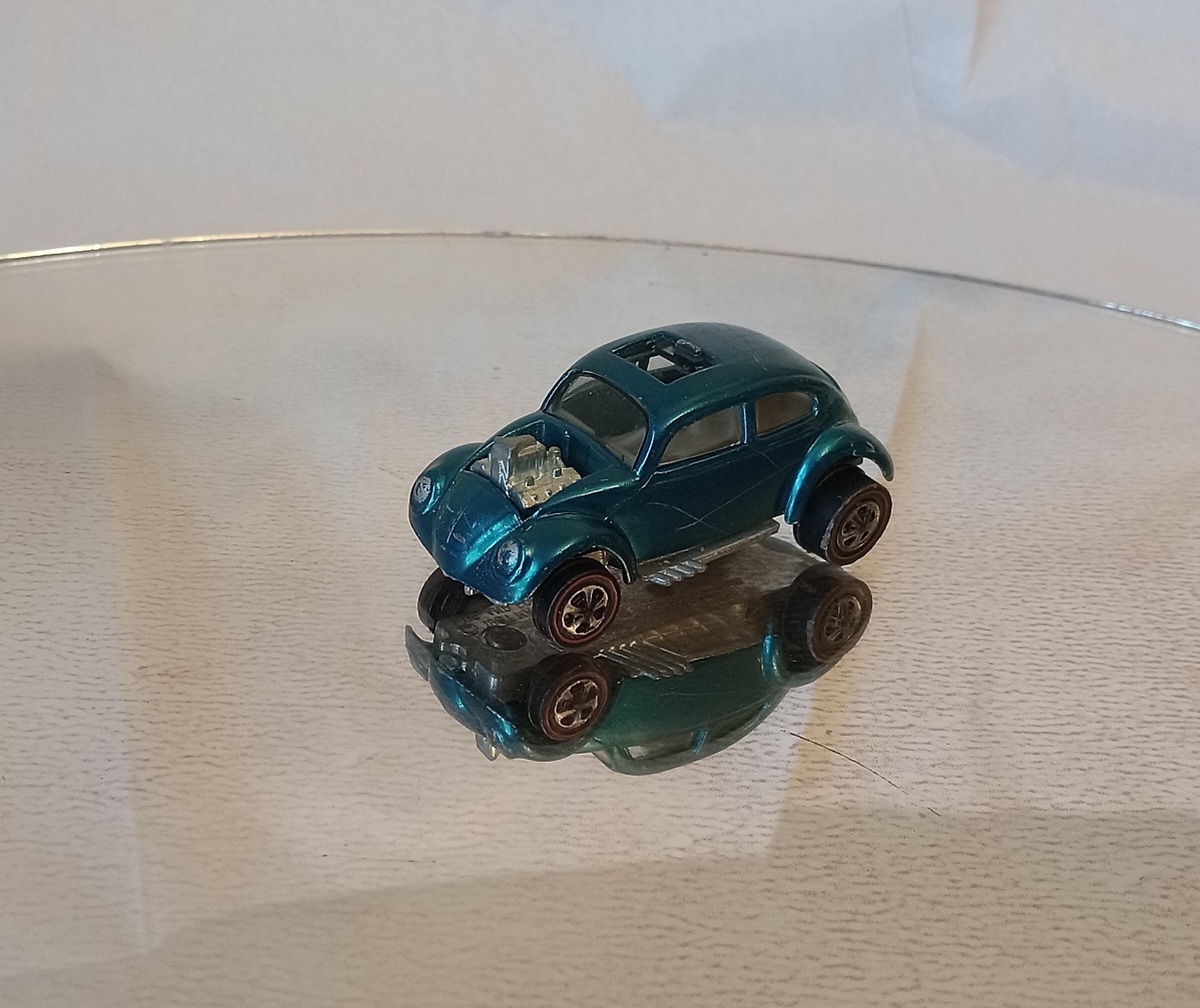 Hot Wheels Redline Custom Volkswagen Aqua/ White US (1968) - Main Image