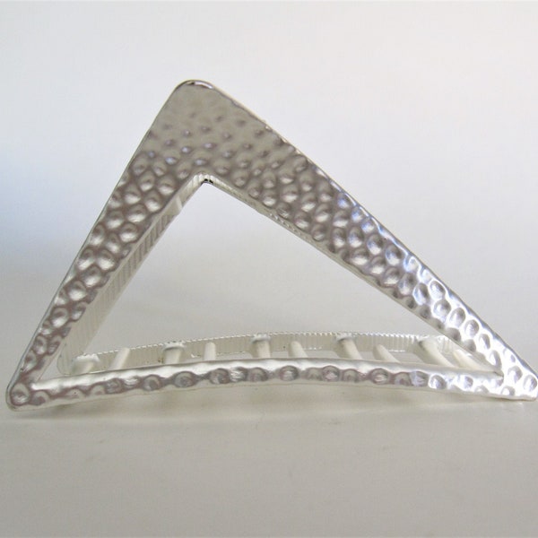 Matte silver textured triangle metal hair claw clip
