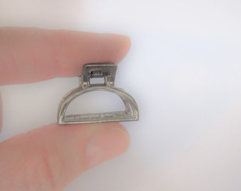 tiny claw hair clips
