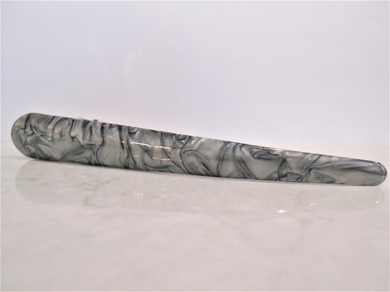 Silver and black marbled acrylic and metal alligator hair claw clip clamp