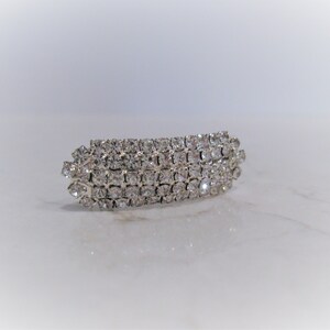 Small oval silver crystal hair pin clip barrettes for fine thin hair.