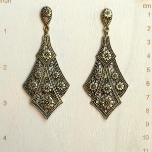 Metal Teardrop Flamenco Earrings: Vintage Spanish Costume Jewelry