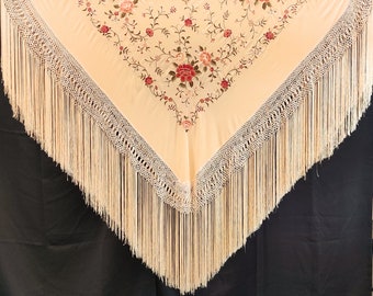 Handmade Spanish Mantón de Manila | Pure Silk Piano Shawl | Bordados Foronda | Beige | Ivory | 140 cm | Seville | Emroidery | Flamenco Dance