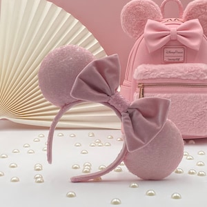 Pink Disney sequin ears, Minnie sequin ears, Disney Ears Headband anniversary, Sequin ears, Mickey ears, pink velvet ears.