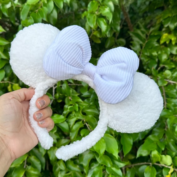 Sherpa White Disney Ears, Snowflakes Disney Ears, White Ears  display picture 3