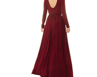 Burgundy Maxi Dress: Long Sleeve Low Back Evening Gown With Pockets