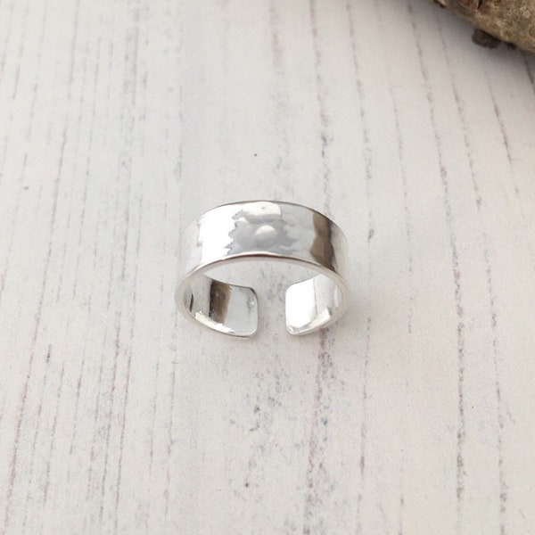 Silver toe ring, Hammered toe ring, Toe jewellery