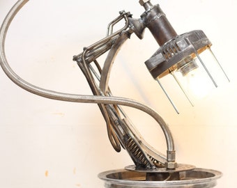 Lampe industrielle "Néo classique" By Recyclhome.