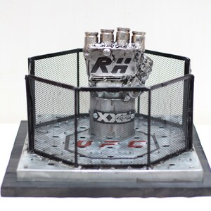 Sculpture &quot;UFC&quot; By Recyclhome.