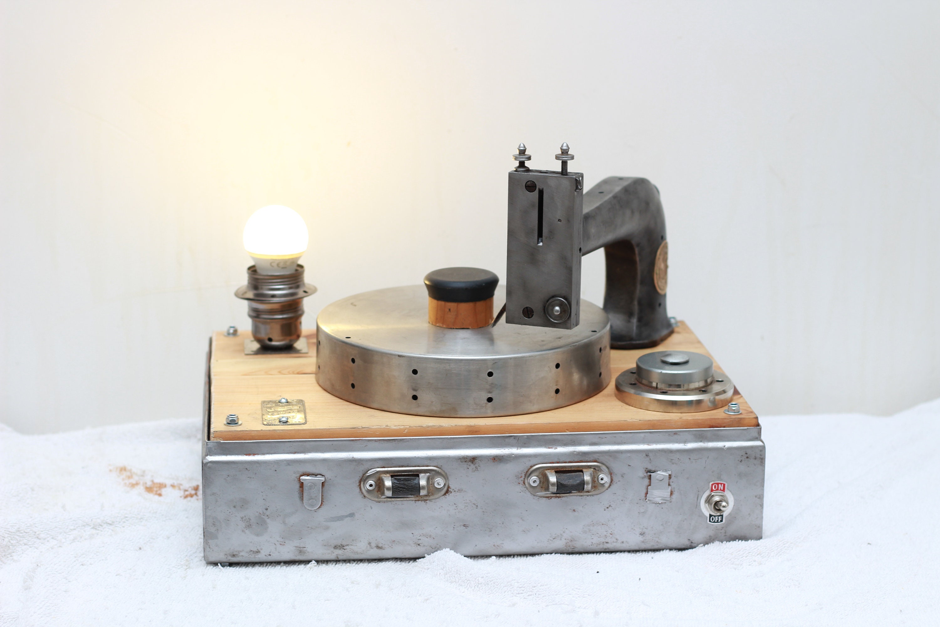 Modèle platine Singer
