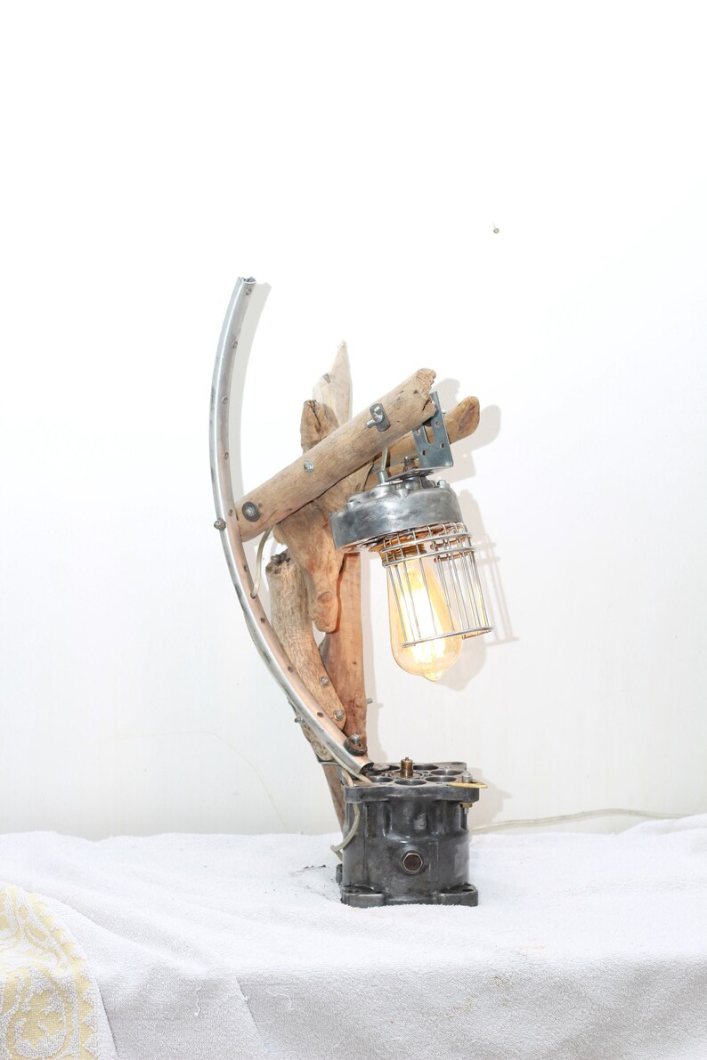 Lampe industrielle ABS 4 flottins By Recyclhome. image 1