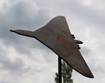 Rusty metal Vulcan bomber outdoor and garden gift for plane enthusiast - custom bespoke rusty metal Vulcan bomber garden decoration