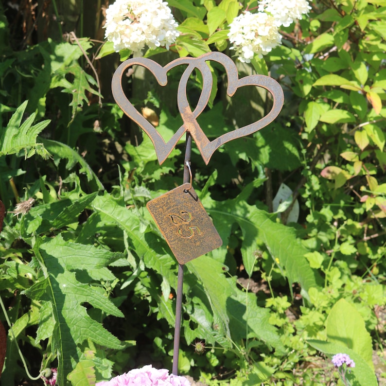 Personalized Rusty Metal Entwined Hearts Garden Decoration, Anniversary Gift bild 4
