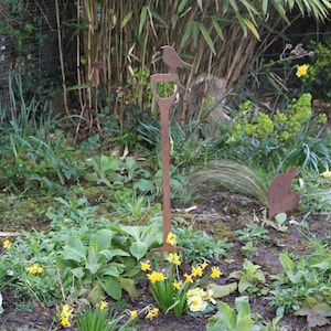 Rusty metal robin on fork outdoor and garden gift, retirement gift, steel anniversary gift, Christmas gift image 2