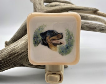 Rottweiler Night light wall plug in, guard dog, protector, bully, devoted family pet, house warming, beautiful gift