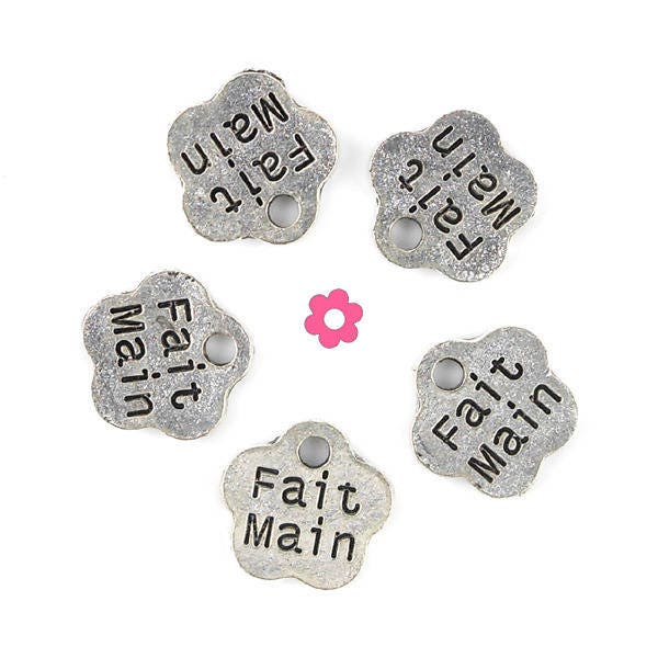 x50 Breloque fleur  fait main argenté 8x8mm  (232D)