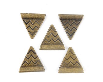 x10 Perle en métal triangle bronze 9x9mm (89C)