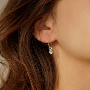Sterling Silber 15 mm Creolen mit Cubic Zirkonia, einfache Creolen, baumeln Ohrringe, Huggie Creolen, Crystal Creolen