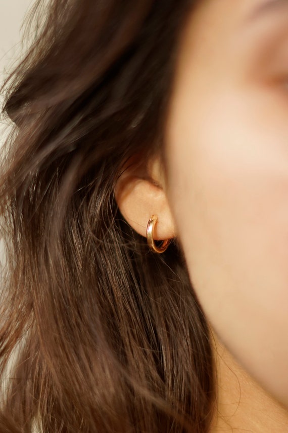 Gold filled huggie earrings deals