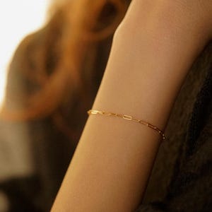 Gold Filled Dainty Paperclip Bracelet, 2mm Paperclip Bracelet, Small Link Bracelet,Gold Link Bracelet, Rectangle Chain Bracelet,Gift for her