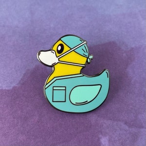Surgical Ducky Enamel Pin- Medical Gift - Gift for Doctor - Gift for Nurse - enamel pin for medical professionals - anatomy