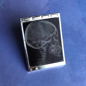 Lenticular Radiology Light Box Enamel Pin- Medical Gift - Gift for Doctor - Gift for Nurse - enamel pin for medical professionals - anatomy