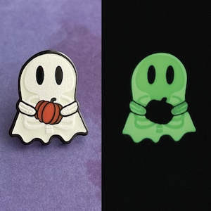 Ghosty Skeleton with Pumpkin Pin - Glows in the dark!