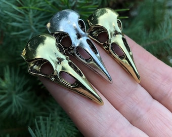 Raven Skull Jewelry Supply, Raven Focal, 3D Silver or Antique Gold finished, 41x18mm, Southwestern Jewelry Supply, Raven Talisman