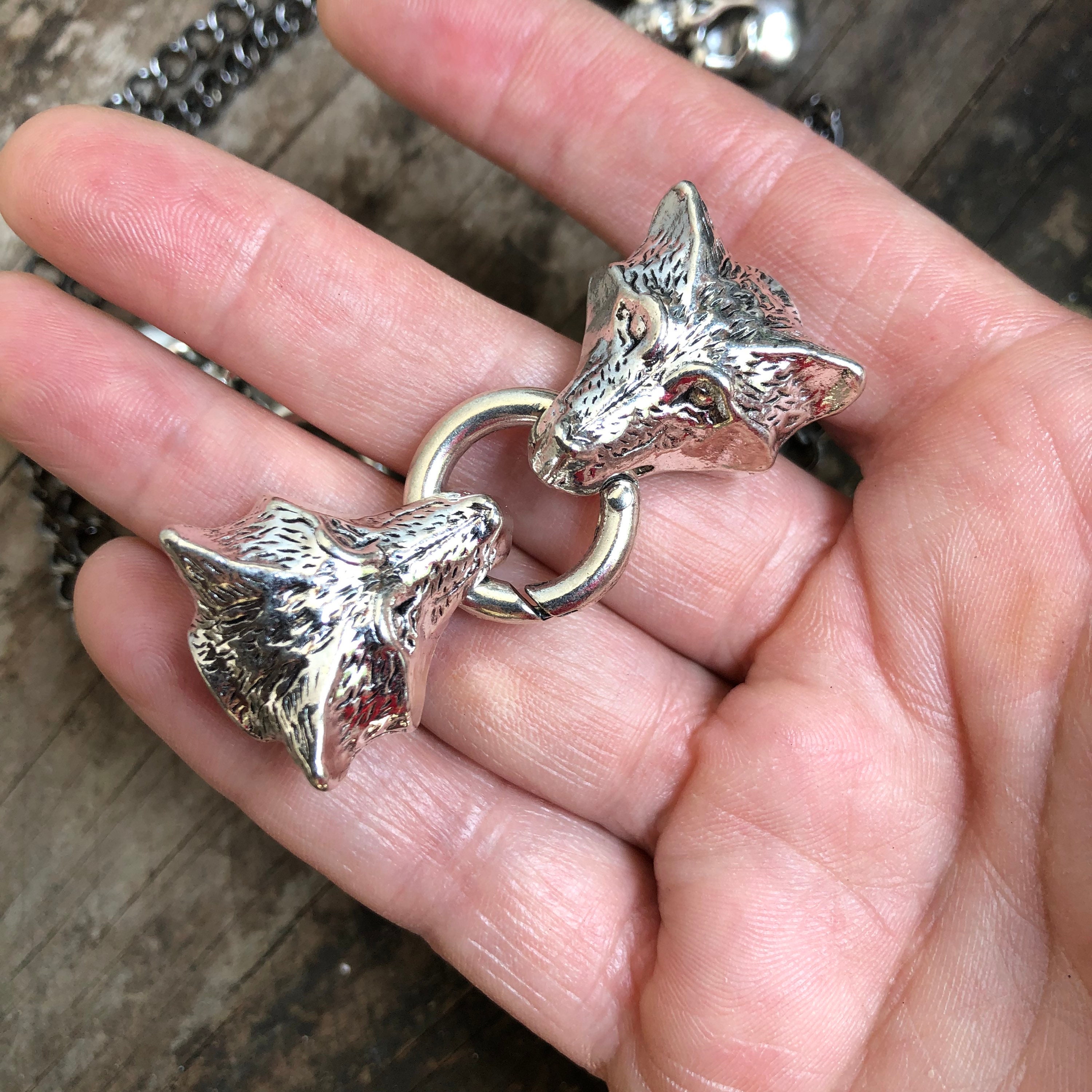 Wolf Clasp, Self-closing, 2 Heads, 57x23mm Heavy Clasp, Glue Wolf Clasp, Self-closing, 2 Heads, 57x23mm Heavy Clasp, Glue