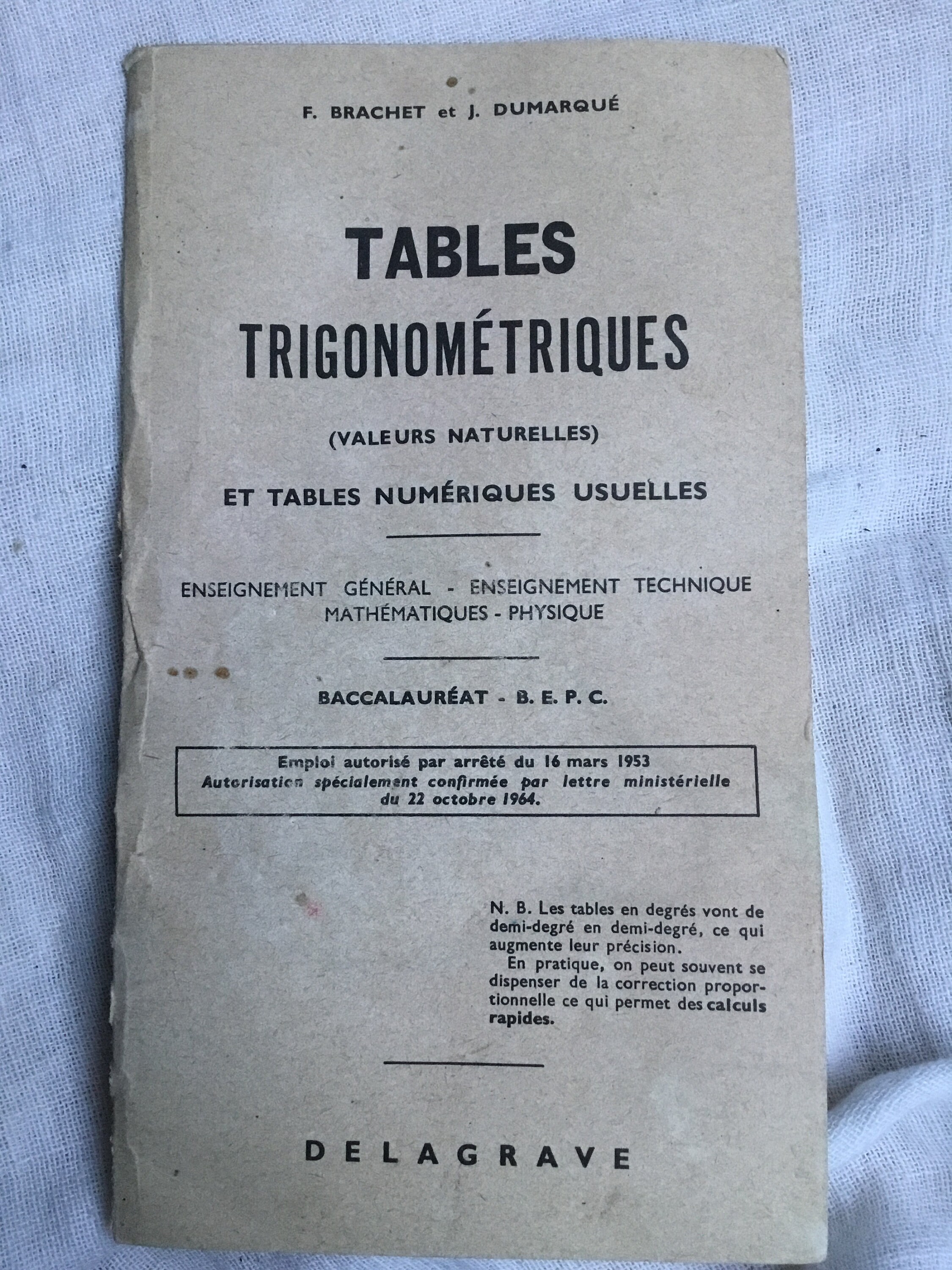 Tables Trigonométriques