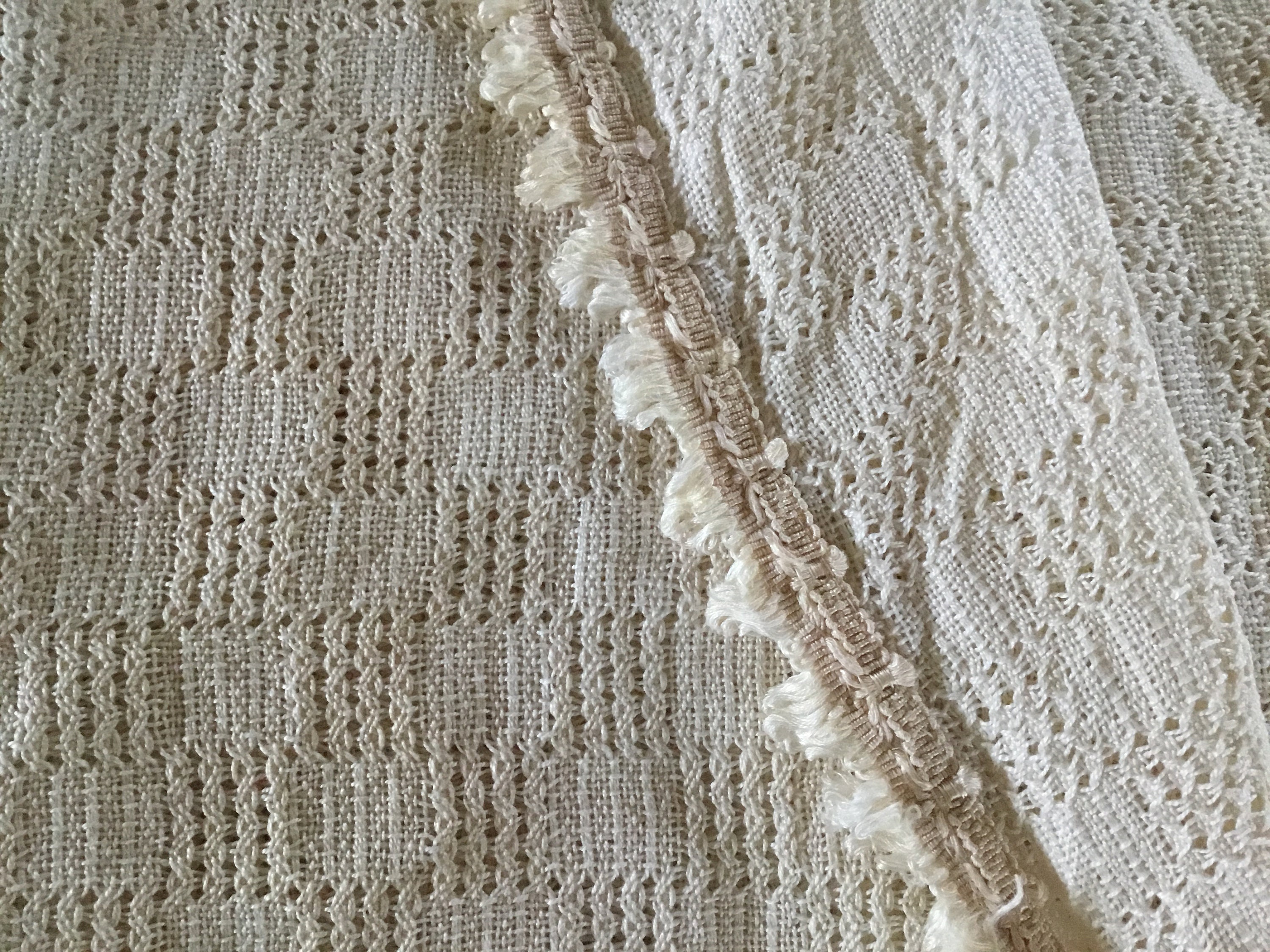 Vintage Français Paire de Rideaux et Un