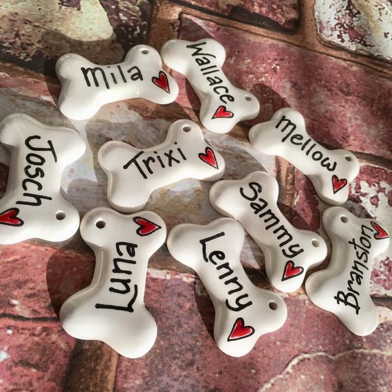Dog Christmas decoration, personalised Christmas decoration, dog bone hanging decoration, personalised ceramic bone, gift for dogs, Xmas dog