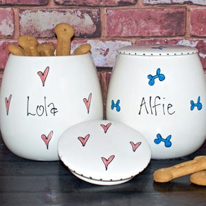 Large personalised dog treat jar, personalised dog canister, dog food storage container, dog jar personalised, hand painted dog food holder
