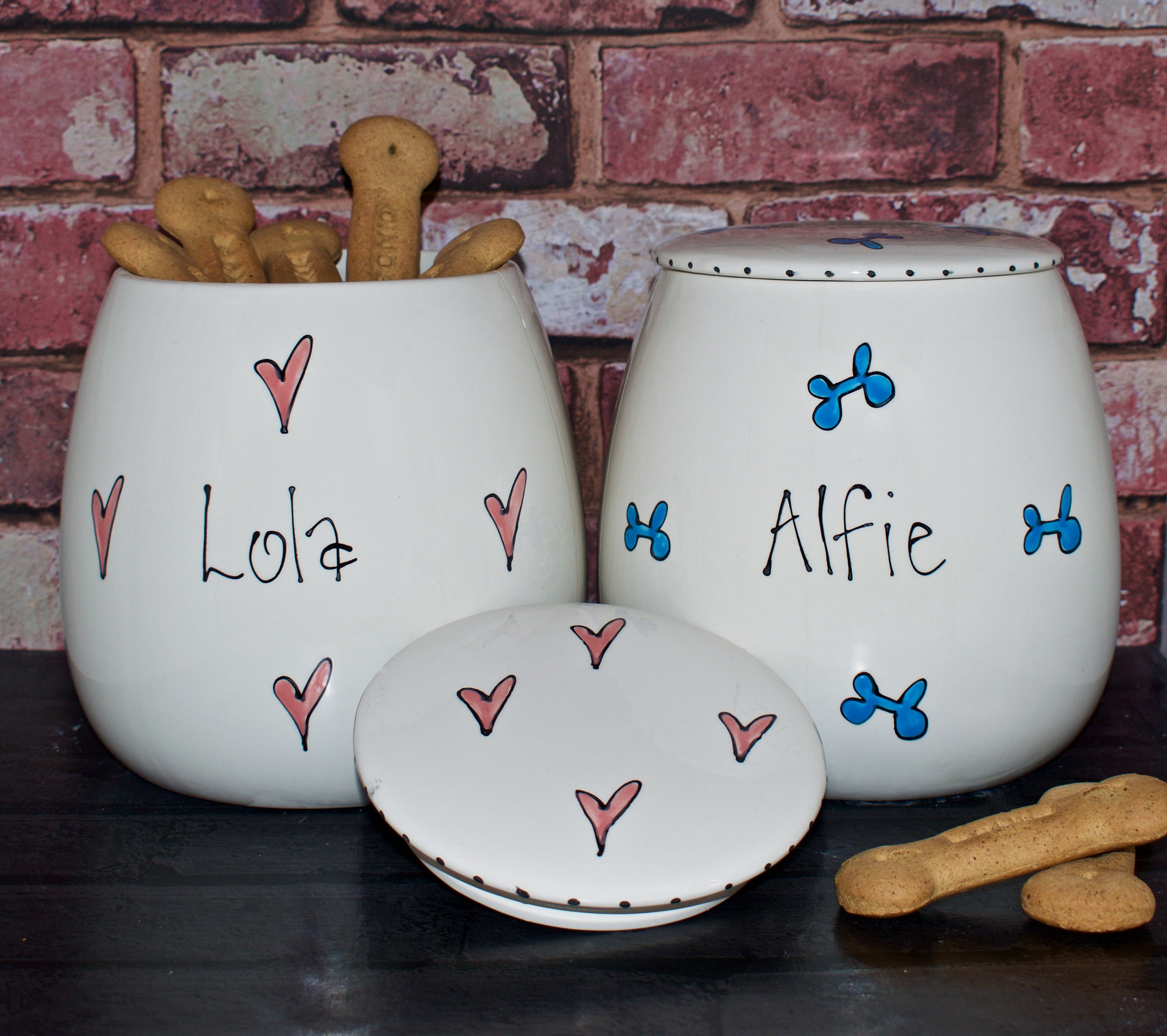 Large personalised dog treat jar, personalised dog canister, dog food storage container, dog jar personalised, hand painted dog food holder