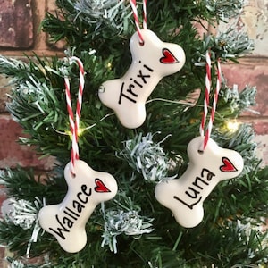 Dog Christmas decoration, personalised Christmas decoration, dog bone hanging decoration, personalised ceramic bone, gift for dogs, Xmas dog