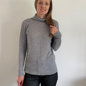 Lightweight cashmere pullover, thin cashmere sweater, womans pullover, womans sweater, turtle neck pullover, thin sweater, cashmere jumper