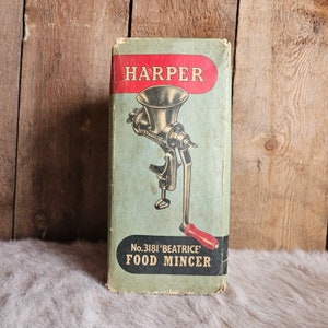 Vintage Beatrice Harper Nr 3181 Fleischwolf / Fleischschneider - Arbeitsplatte Tischhalterung - Gusseisen, Holzgriff, 3 Kopfgrößen - Fleischschneider 1940