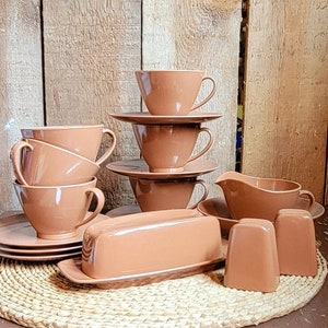 Vintage 70&#39;s Melmac Melamine 18 pc Set