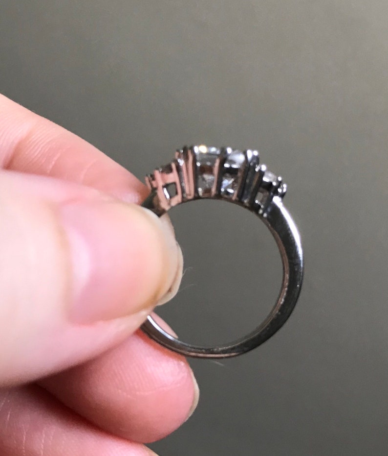 Multi stone CZ silver ring costume jewelry ring size 7 not real silver